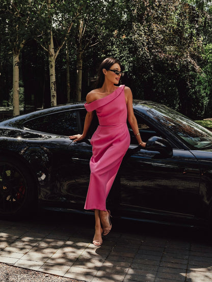'JACKIE O' OFF THE SHOULDER HOURGLASS MIDI DRESS PINK