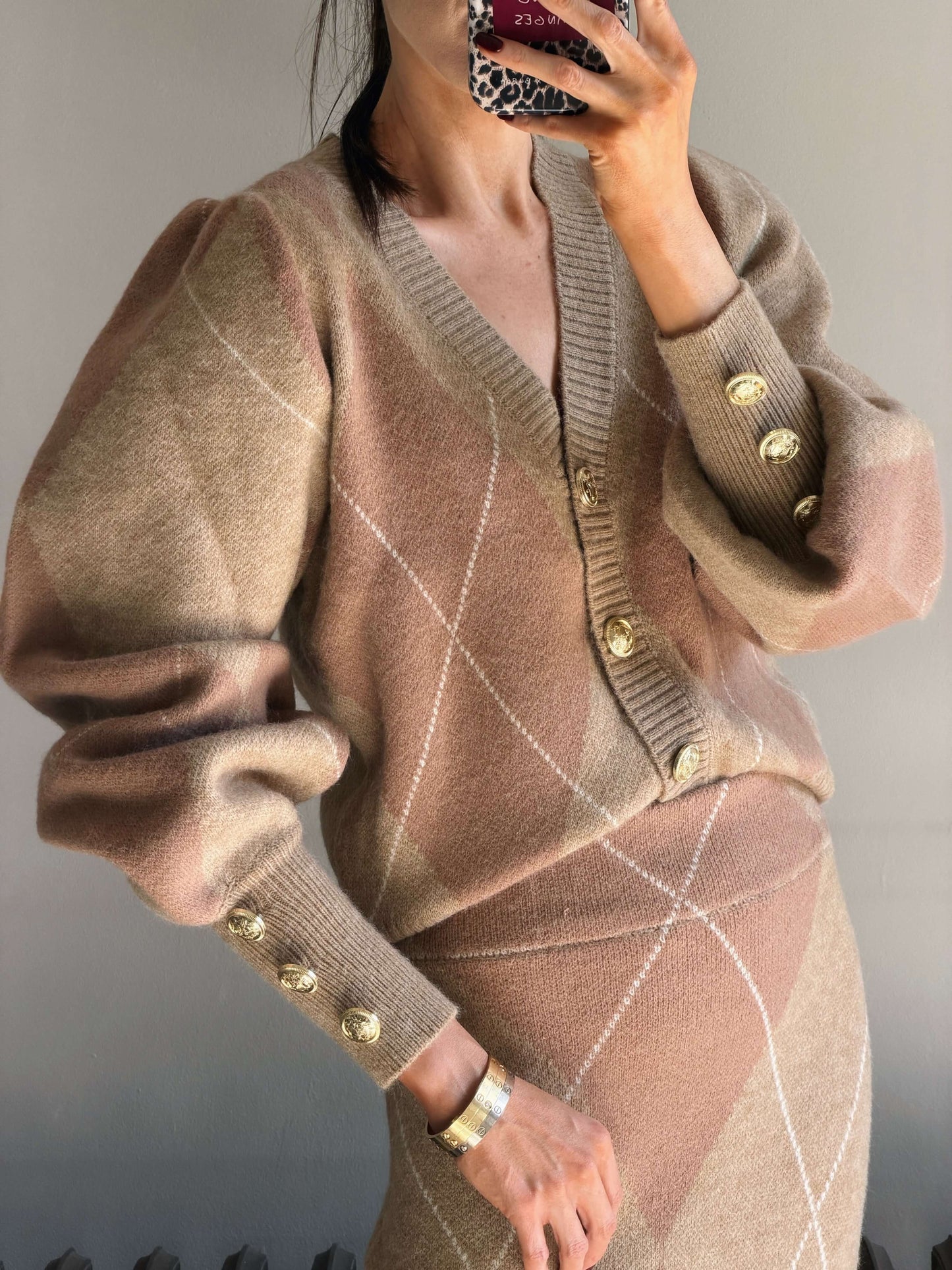 ‘PICTURE PERFECT’ ARGYLE DIAMOND KNIT CARDIGAN CAMEL