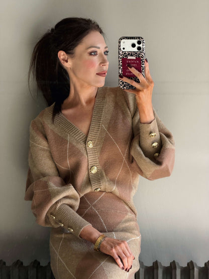 ‘PICTURE PERFECT’ ARGYLE DIAMOND KNIT CARDIGAN CAMEL