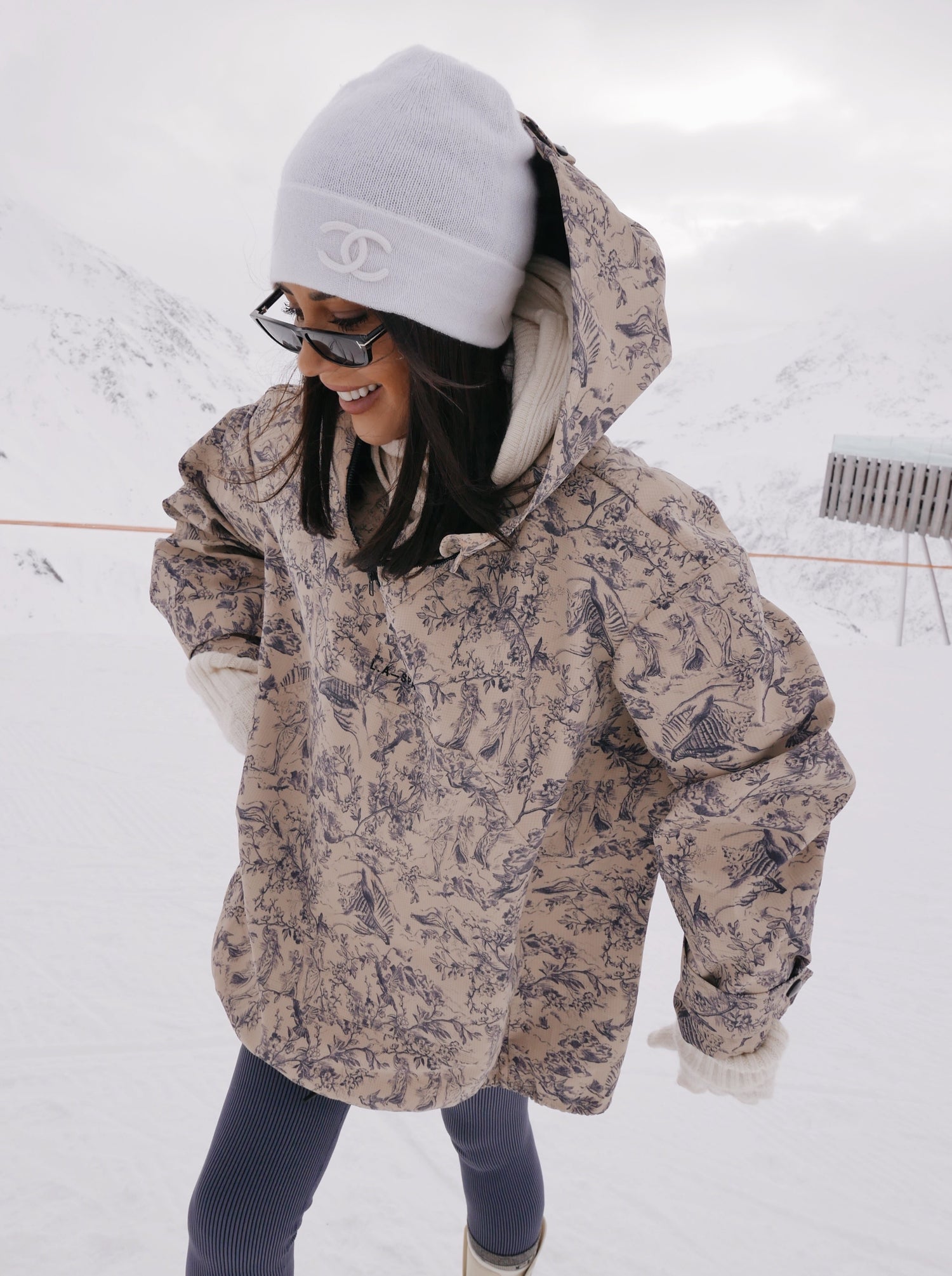 'VERMONT' OVERSIZED SIGNATURE PRINTED HOODED ANORAK