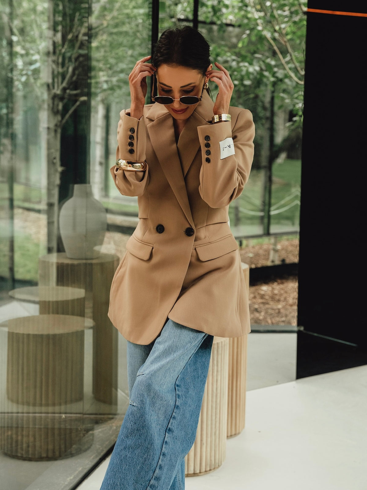 'ASTON' STRUCTURED HOURGLASS CINCHED WAIST BLAZER CAMEL