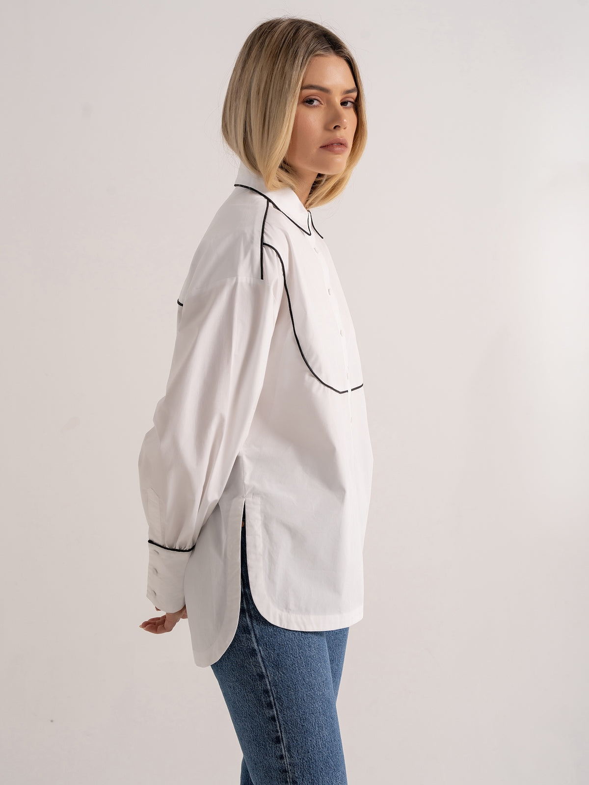 'BESETTE' OVERSIZED COTTON SHIRT WITH CONTRAST PIPING WHITE