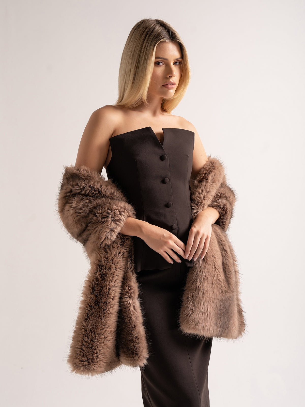 'BLAIR' EXAGGERATED SQUARE NECK BANDEAU TOP BROWN