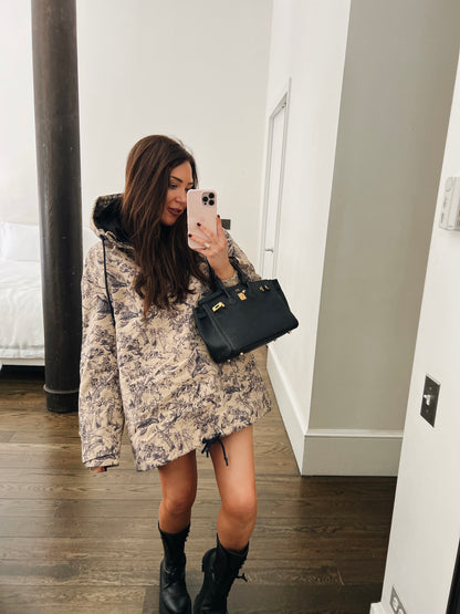 'VERMONT' OVERSIZED SIGNATURE PRINTED HOODED ANORAK