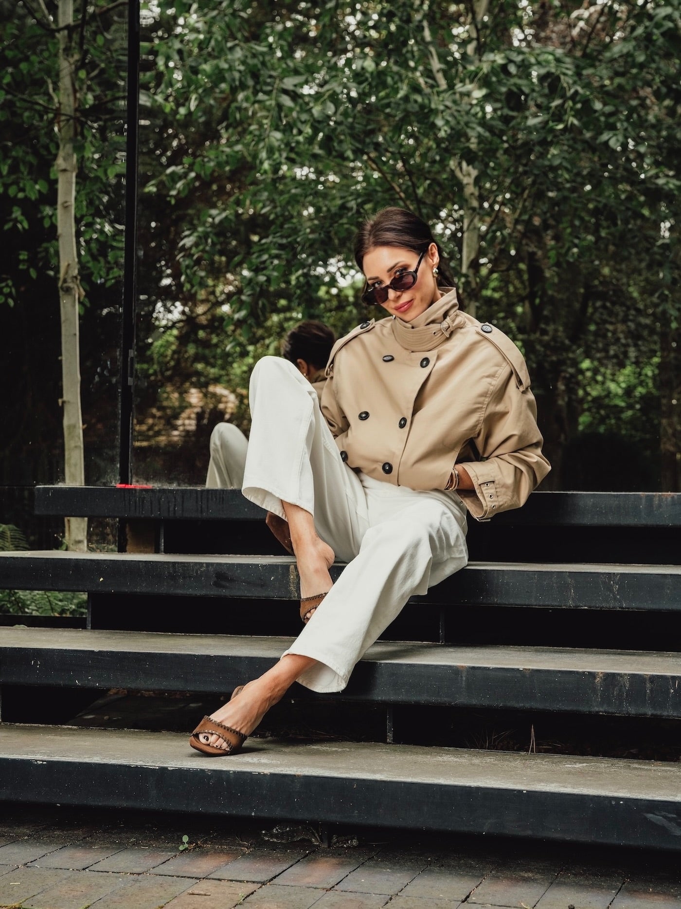 ‘VERSAILLES' SIGNATURE BOXY FIT CROPPED TRENCH JACKET CAMEL