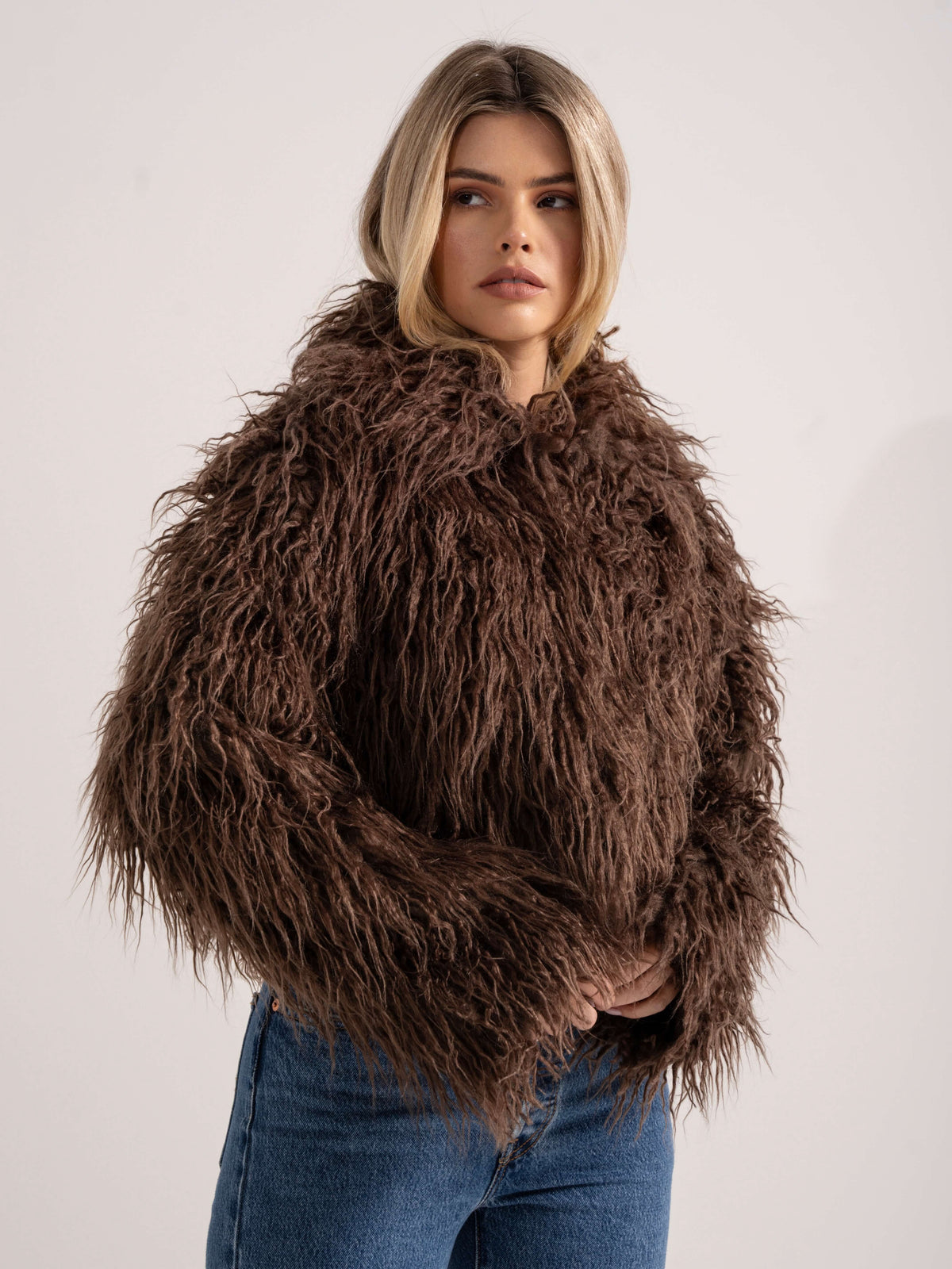 'XOXO' FAUX FUR CROPPED JACKET BROWN