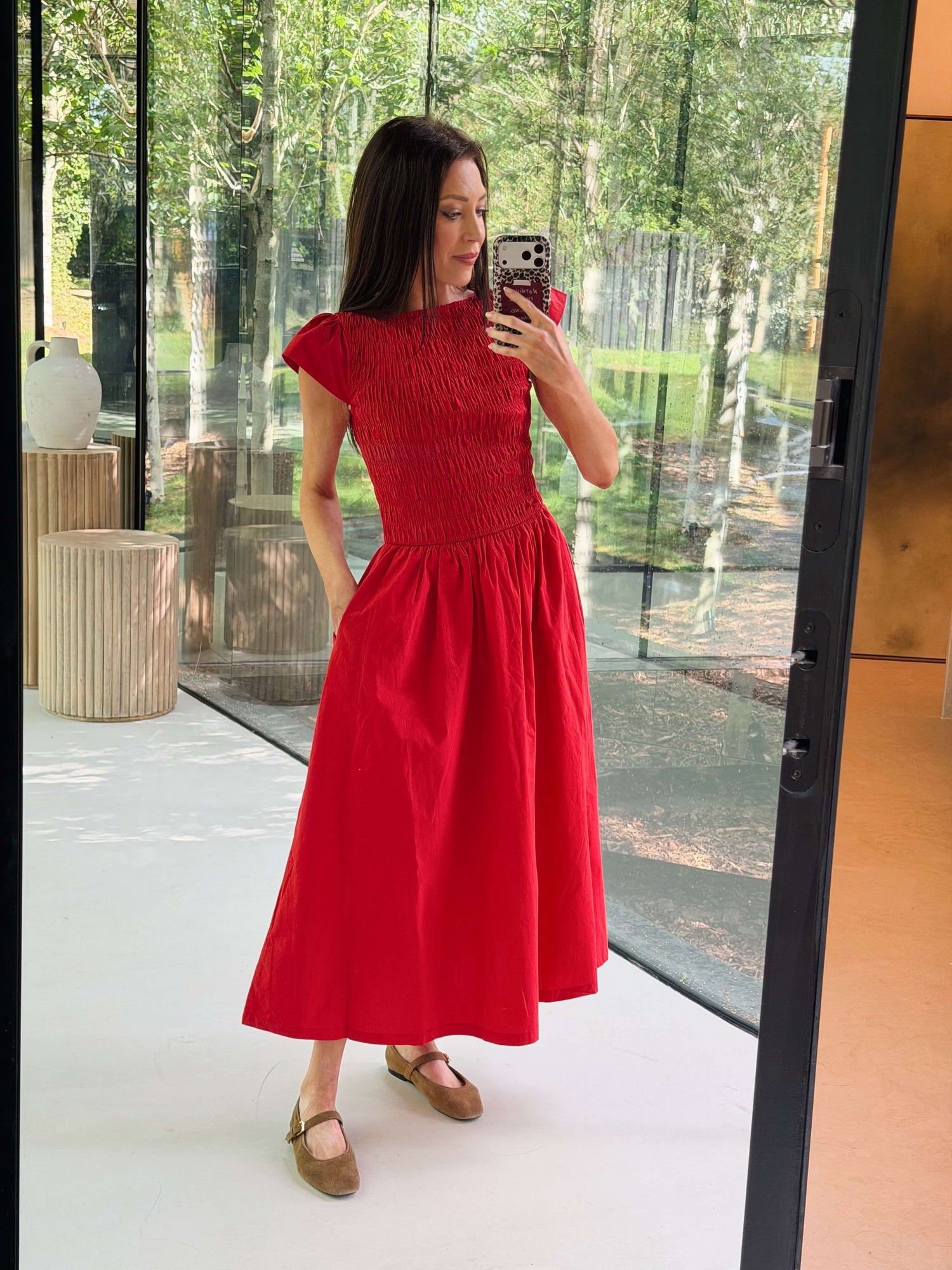 'ELIZABETH' SHIRRED BODICE SHORT SLEEVE MIDAXI DRESS RED