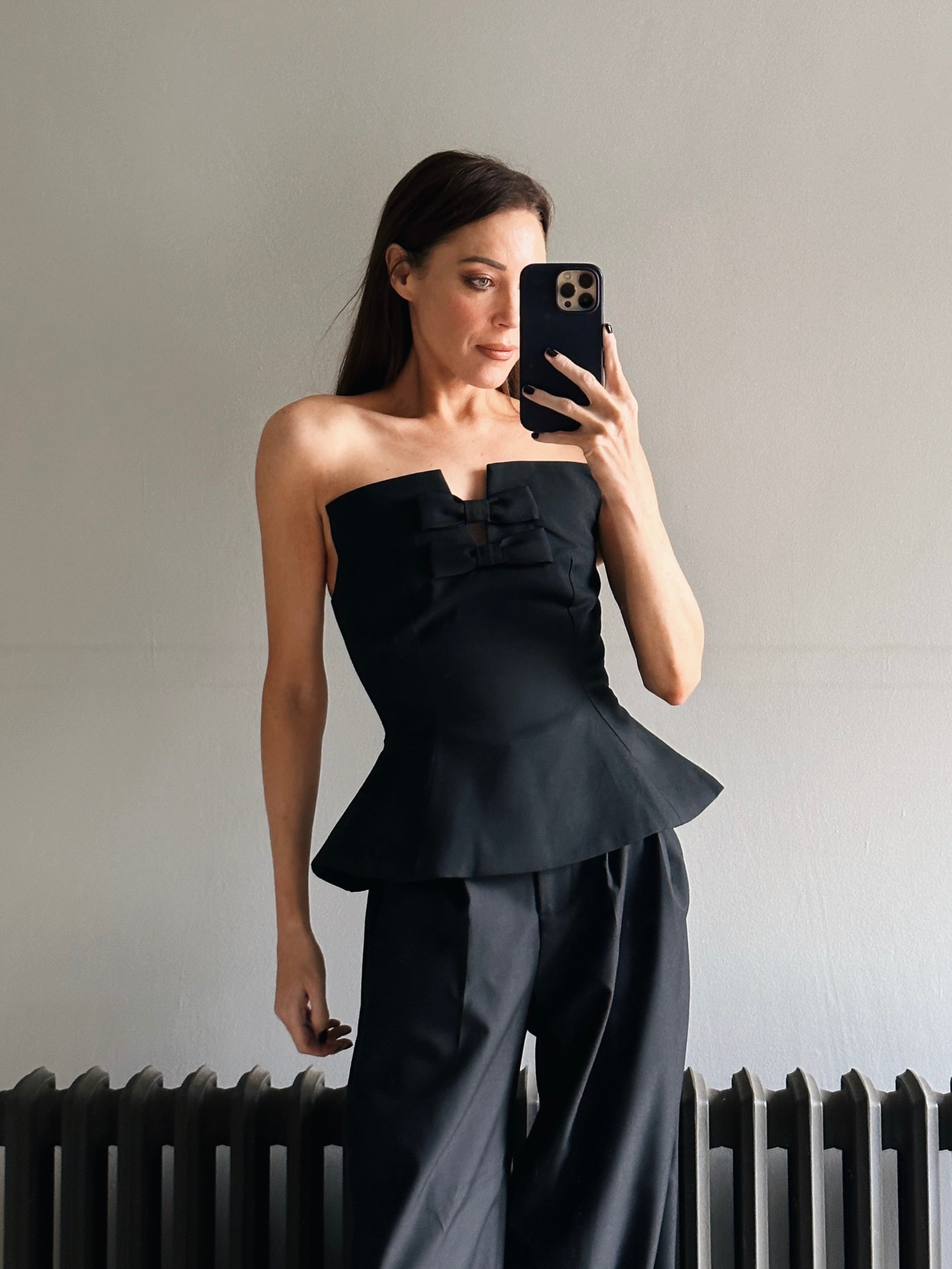 SAMANTHA' EXAGGERATED SQUARE NECK BANDEAU TOP BLACK – L.A-S