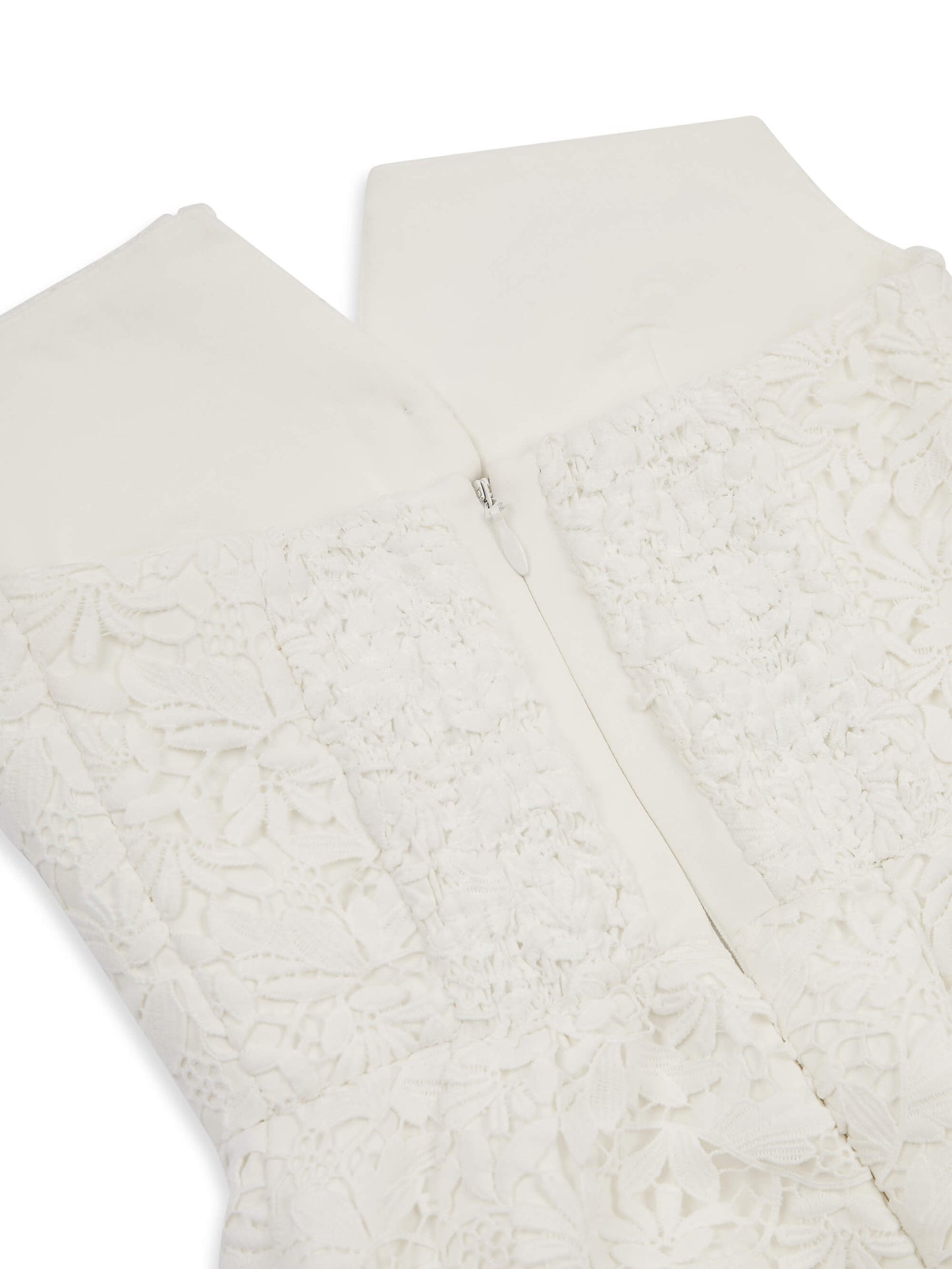'MARILYN' EXAGGERATED SQUARE BANDEAU BUTTON DETAIL MIDI DRESS WHITE