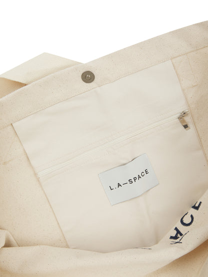 'LOST IN L.A-S' EMBROIDERED TOTE BAG IN CREAM