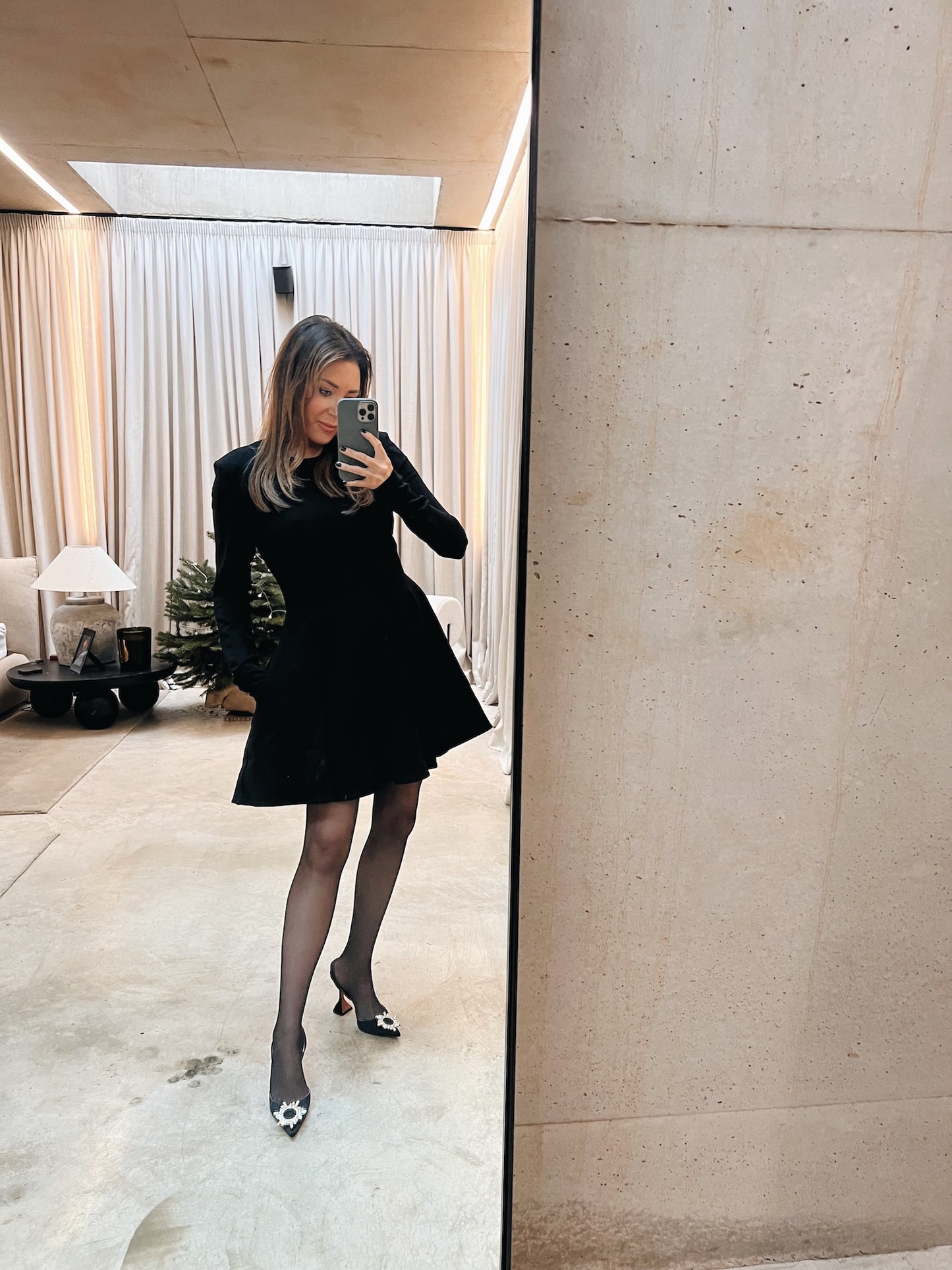 ‘ANTONIA’ LONG SLEEVE STRUCTURED SHOULDER MINI DRESS BLACK