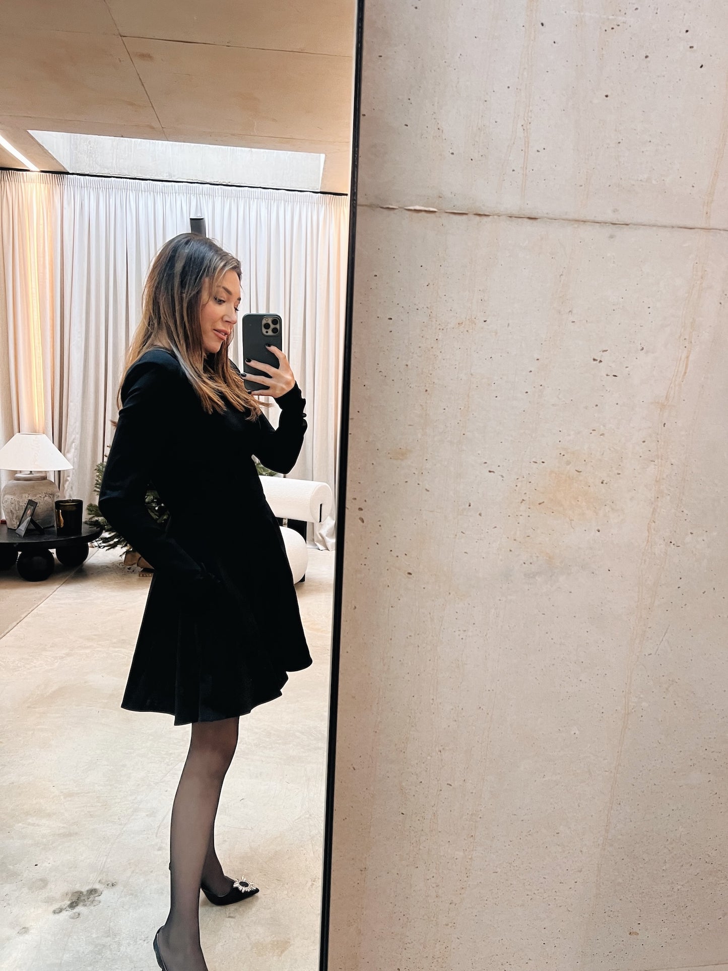 ‘ANTONIA’ LONG SLEEVE STRUCTURED SHOULDER MINI DRESS BLACK