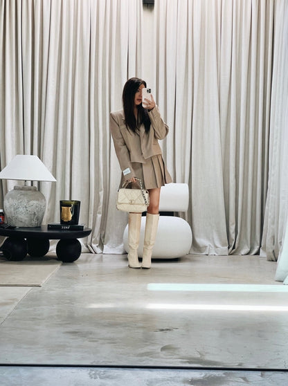 'HARLOW' CROPPED BLAZER CAMEL