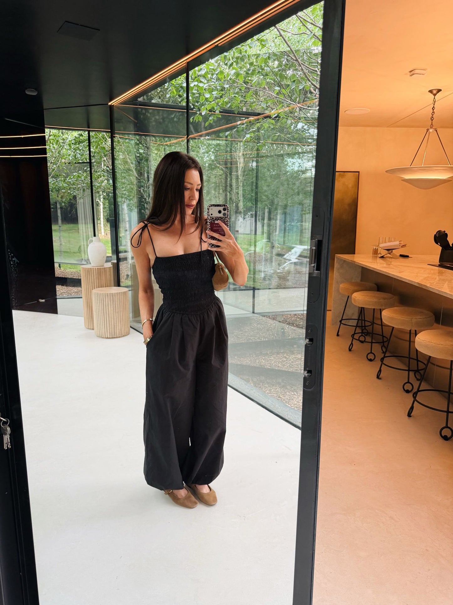 'OFF CAMPUS' SHIRRED BODICE BALLOON LEG JUMPSUIT BLACK